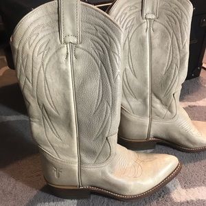 Frye white leather cowgirl boots